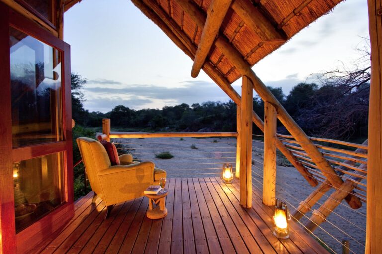 4 Day Rhino Post Safari Lodge